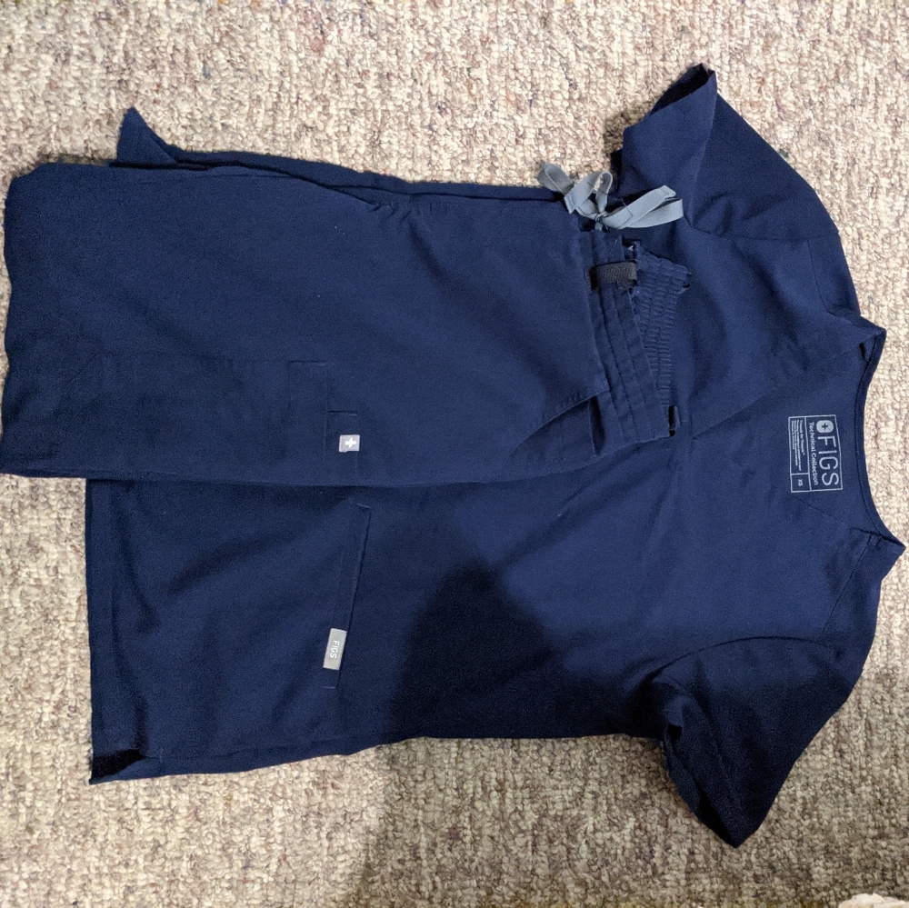 Figs Scrub Set - offers welcome